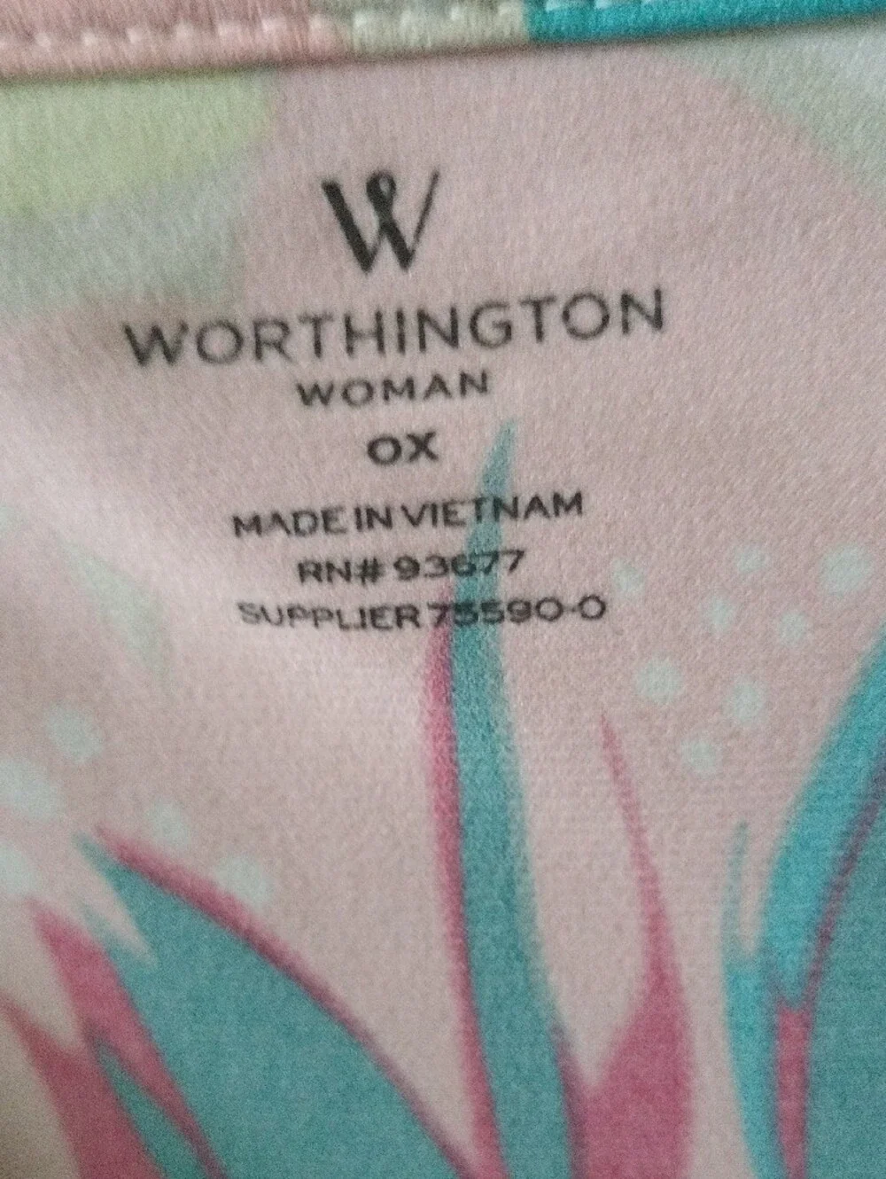 Worthington Short Sleeve Stretch Floral Pleated Scoop Neck Top